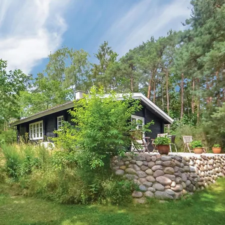 Feriehus Amazing In With Wifi
